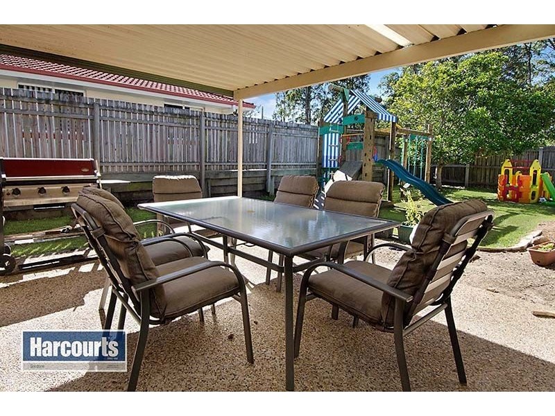 8 Inverness Street, Upper Kedron QLD 4055