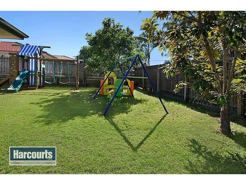 8 Inverness Street, Upper Kedron QLD 4055