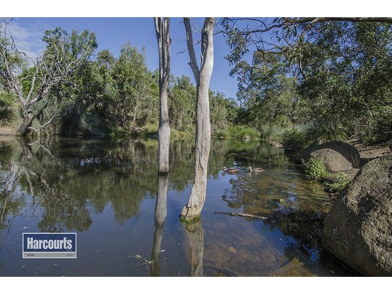 8 Inverness Street, Upper Kedron QLD 4055