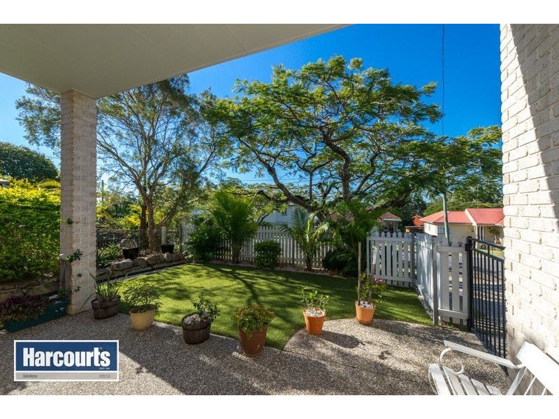 8 Parkview Street, Mitchelton QLD 4053