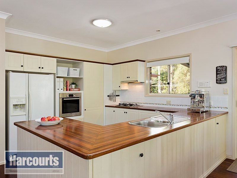 7 Hoare Court, Bunya QLD 4055