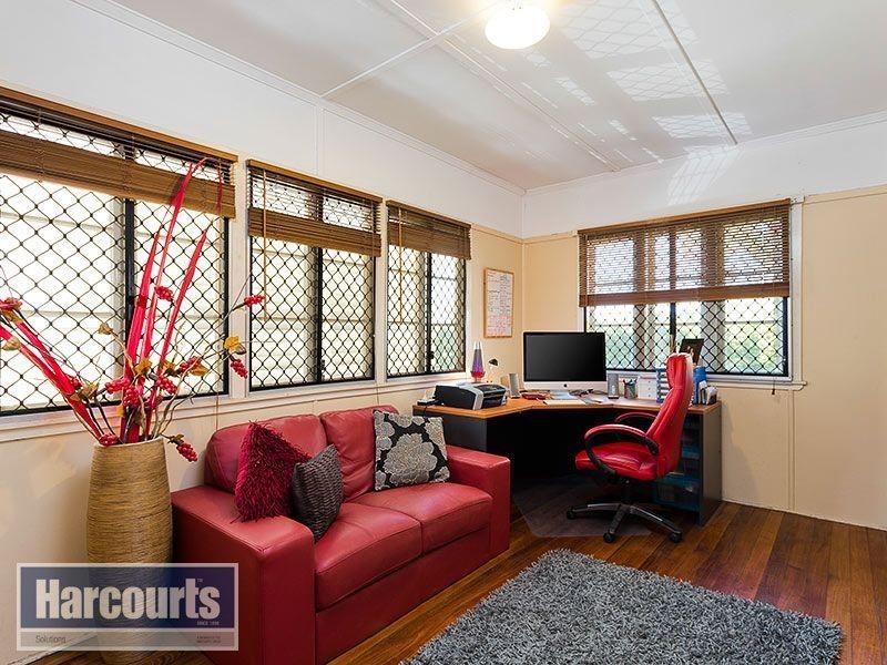 4 Dawson Parade, Keperra QLD 4054