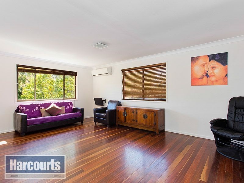 6 Mullacor Street, Ferny Grove QLD 4055