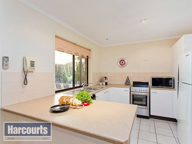 4 Shaun Place, Keperra QLD 4054