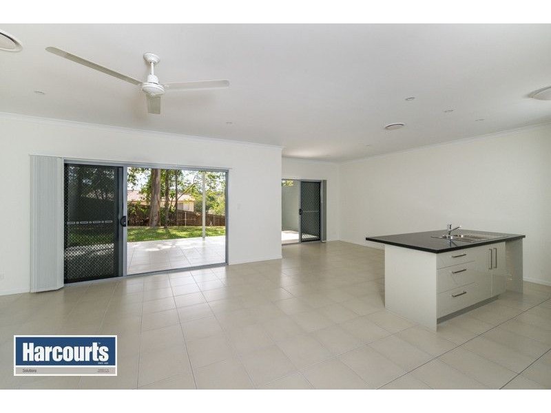 10/52 Plucks Road, Arana Hills QLD 4054