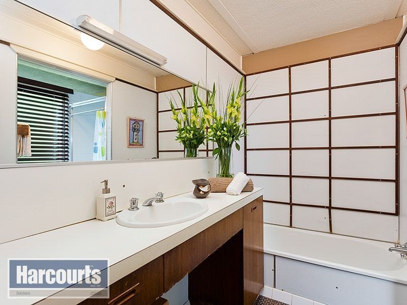 26 Cobble Street, The Gap QLD 4061