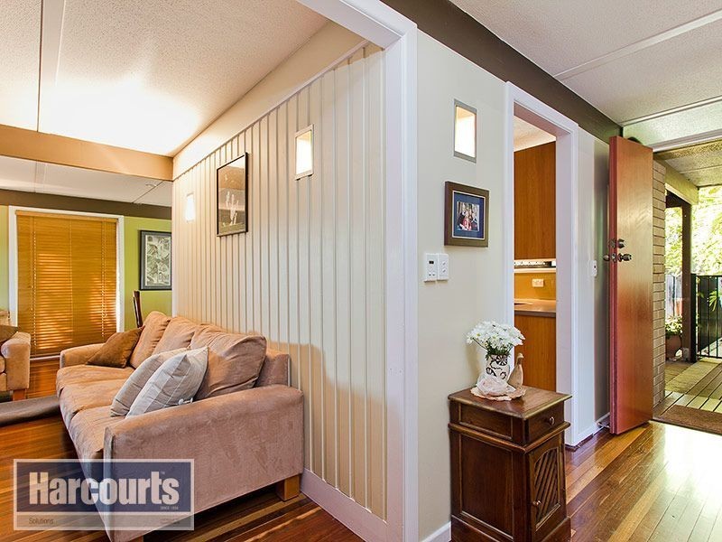 26 Cobble Street, The Gap QLD 4061