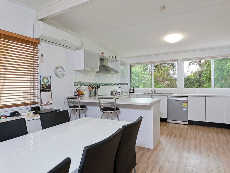 13 Burloo Crescent, Ferny Hills QLD 4055