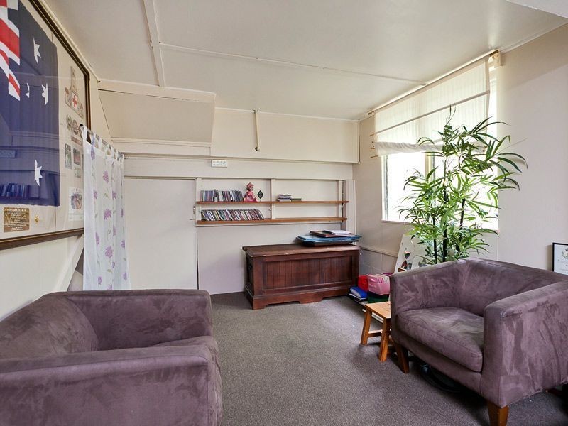 13 Burloo Crescent, Ferny Hills QLD 4055