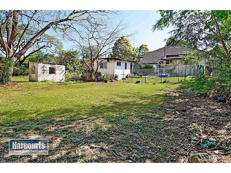 13 University Road, Mitchelton QLD 4053