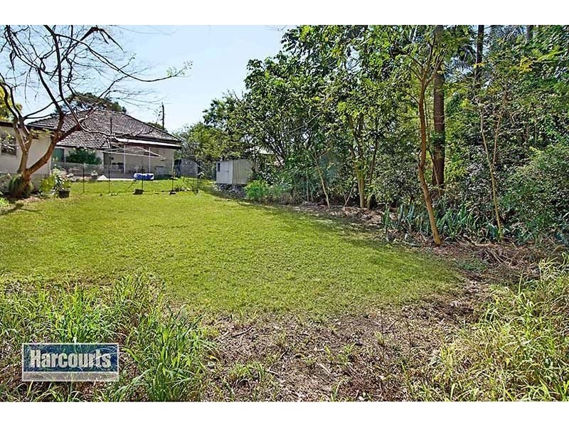 13 University Road, Mitchelton QLD 4053