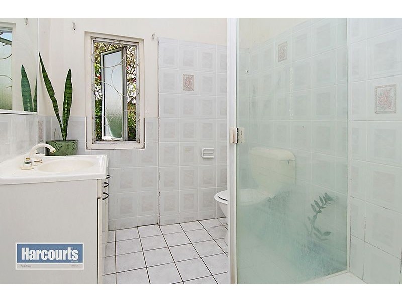 13 University Road, Mitchelton QLD 4053