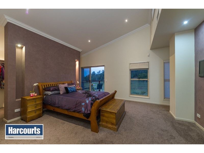 25 Ironbark Place, Mitchelton QLD 4053