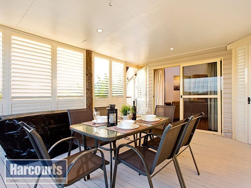 52 Blackwood Drive, Ferny Hills QLD 4055