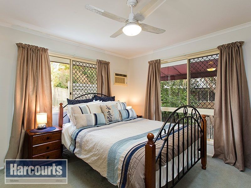 52 Blackwood Drive, Ferny Hills QLD 4055