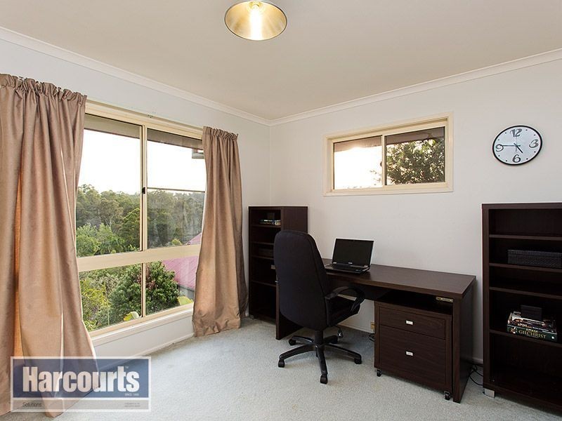 52 Blackwood Drive, Ferny Hills QLD 4055