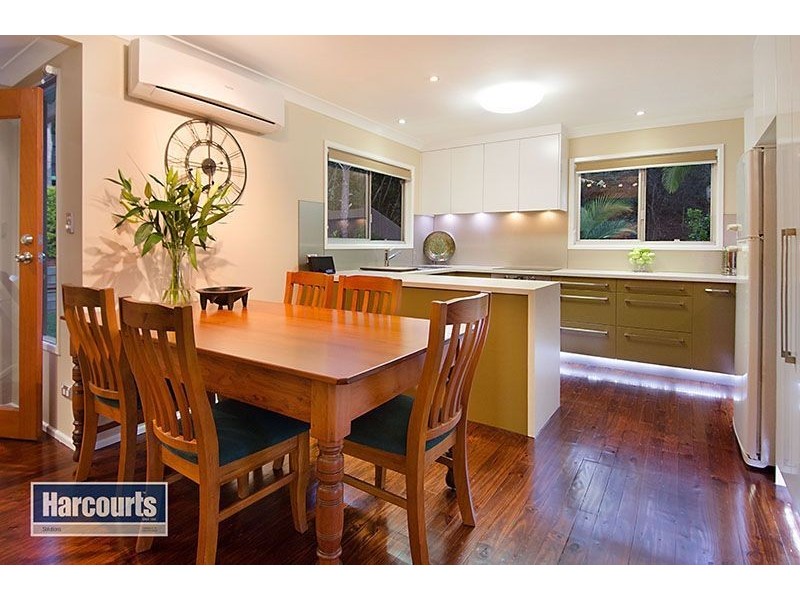 31 Yeerinbool Court, Arana Hills QLD 4054
