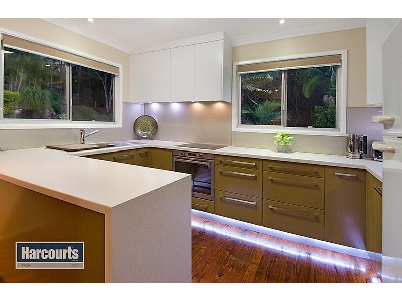 31 Yeerinbool Court, Arana Hills QLD 4054