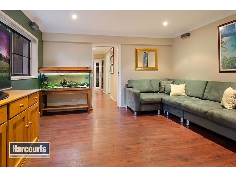 31 Yeerinbool Court, Arana Hills QLD 4054