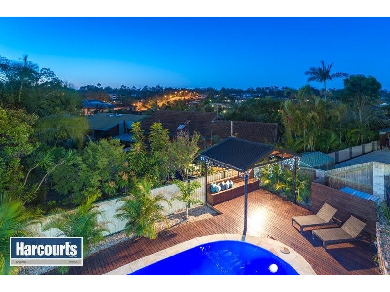 33 Raglass Street, Everton Park QLD 4053