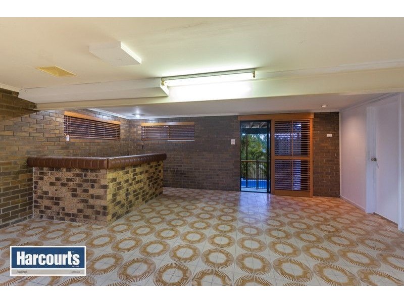 33 Raglass Street, Everton Park QLD 4053