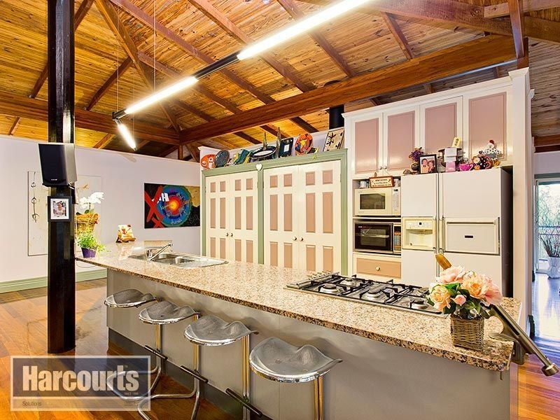 18 Listonia Drive, Albany Creek QLD 4035