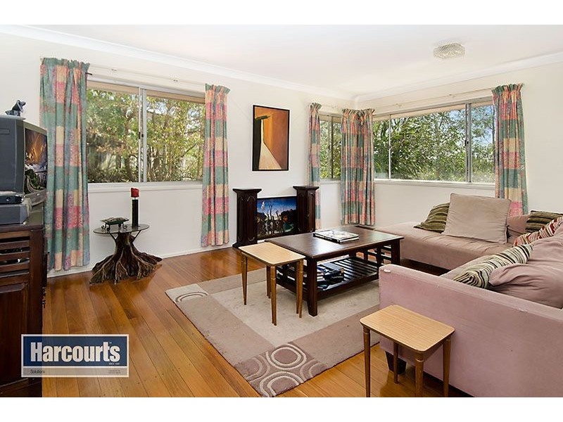 26 Yeerinbool Court, Arana Hills QLD 4054