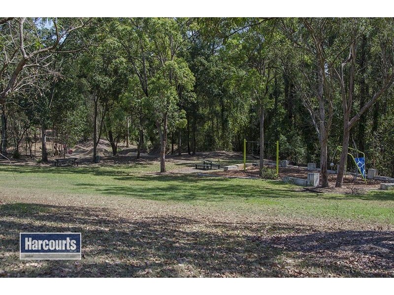 26 Yeerinbool Court, Arana Hills QLD 4054