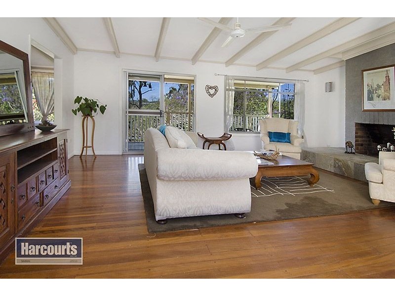 127 Kylie Avenue, Ferny Hills QLD 4055