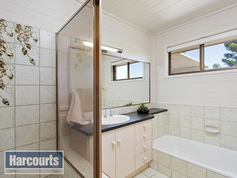 4 Kinbrace Street, Ferny Grove QLD 4055