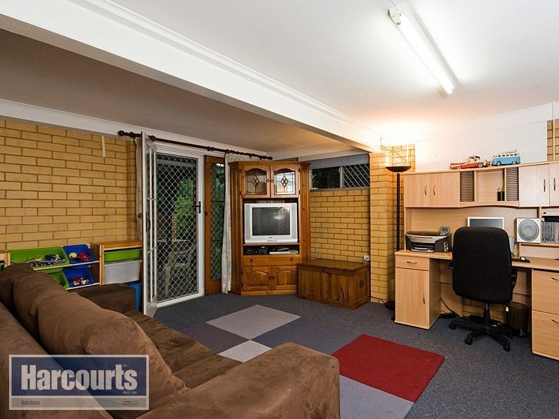 7 Satinay Street, Keperra QLD 4054