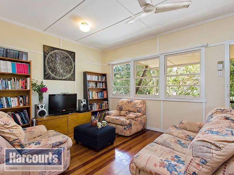 35 Fitzsimmons Street, Keperra QLD 4054