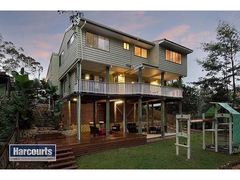28 Barber Road, Ferny Hills QLD 4055