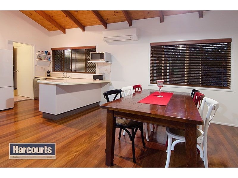 28 Barber Road, Ferny Hills QLD 4055