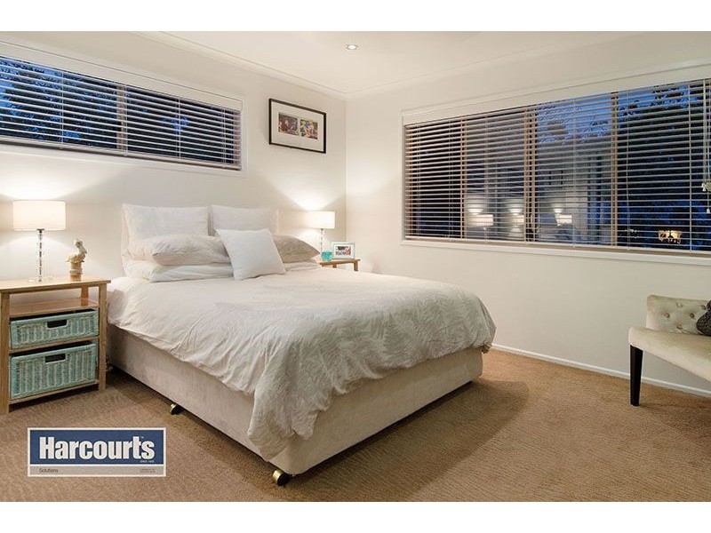 28 Barber Road, Ferny Hills QLD 4055