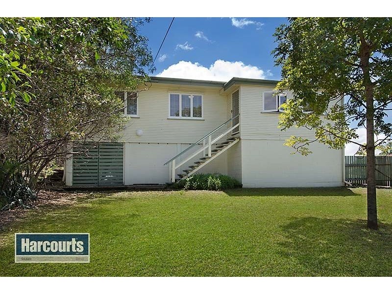 8 Cobbity Crescent, Arana Hills QLD 4054