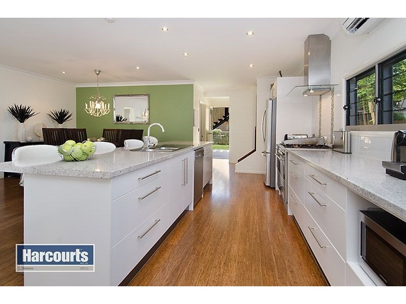 16 Carrama Crescent, Ferny Hills QLD 4055