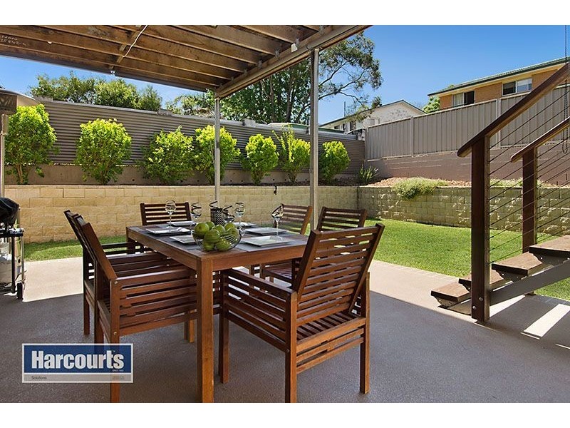 16 Carrama Crescent, Ferny Hills QLD 4055