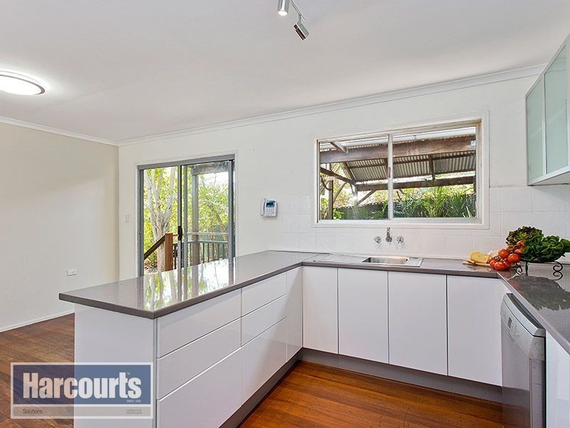 19 Menangle Avenue, Arana Hills QLD 4054