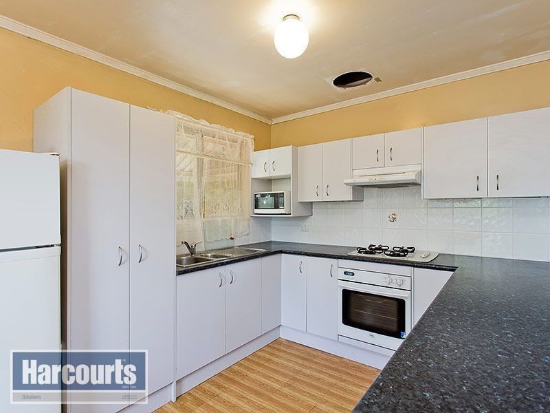 12 Pathara Crescent, Ferny Hills QLD 4055