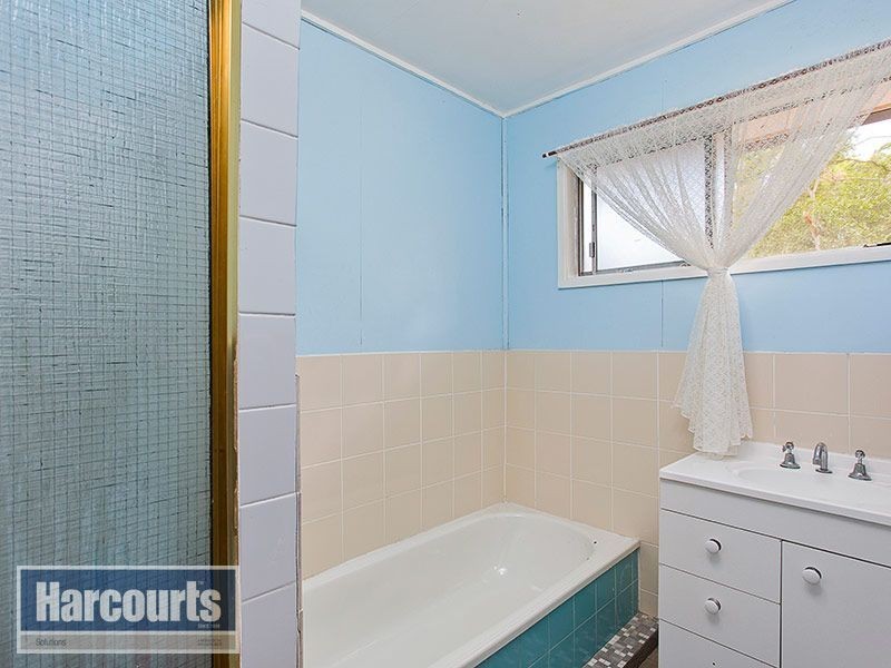 12 Pathara Crescent, Ferny Hills QLD 4055