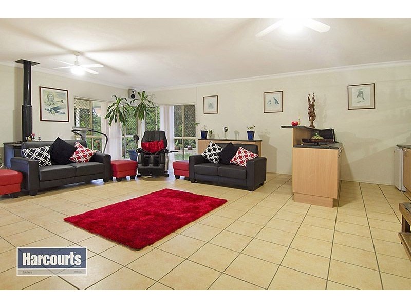 23 Bunya Lake Court, Bunya QLD 4055