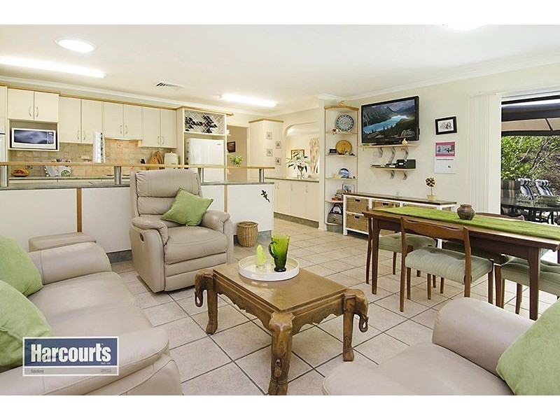 420 Camp Mountain Road, Camp Mountain QLD 4520