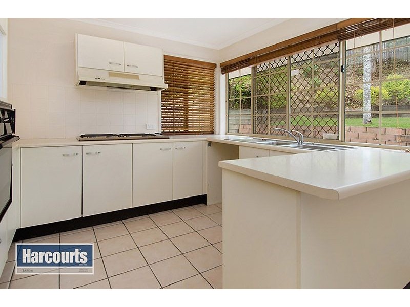 1 Double Bar Court, Arana Hills QLD 4054