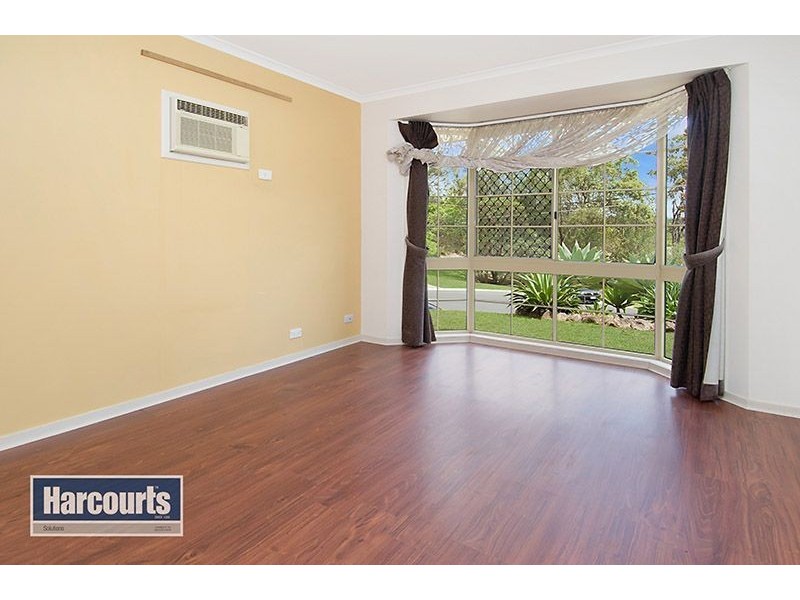 1 Double Bar Court, Arana Hills QLD 4054