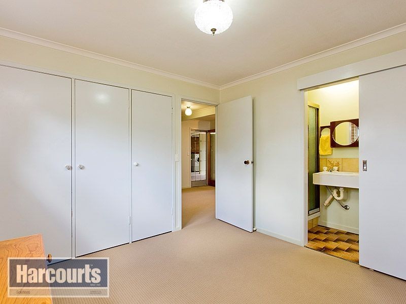 25 Tanrego Street, Ferny Grove QLD 4055