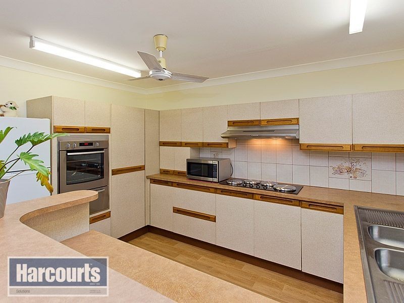 1 Larch Street, Ferny Grove QLD 4055