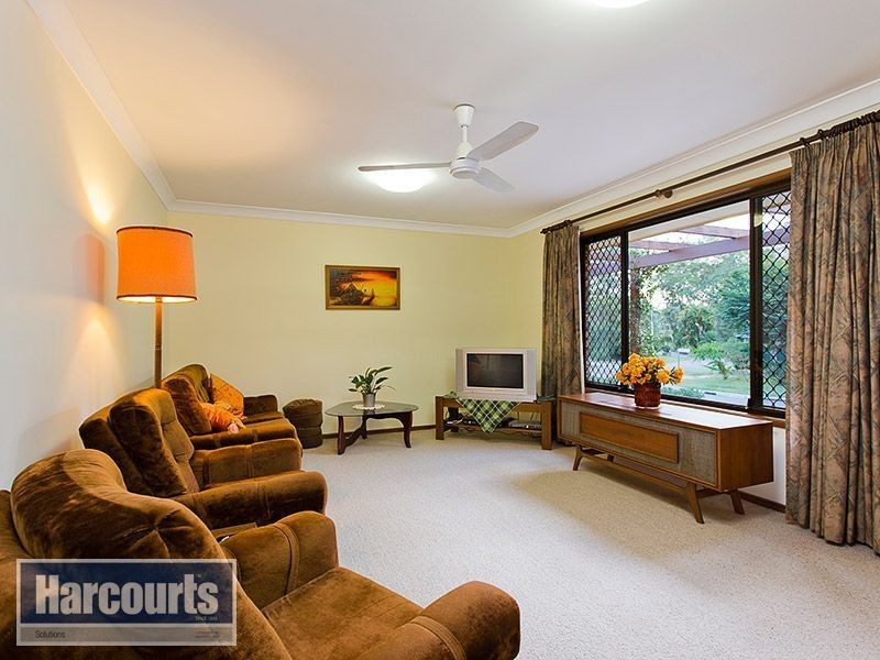 1 Larch Street, Ferny Grove QLD 4055