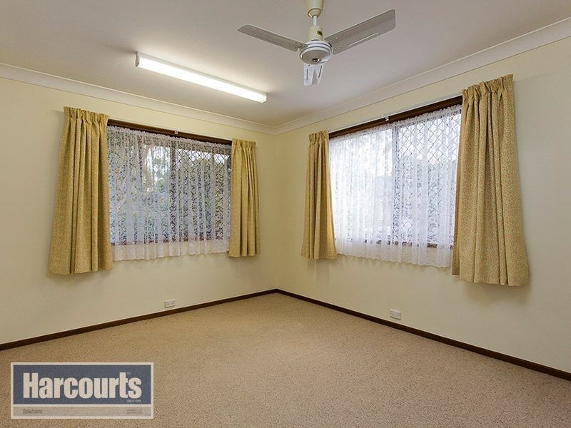 1 Larch Street, Ferny Grove QLD 4055