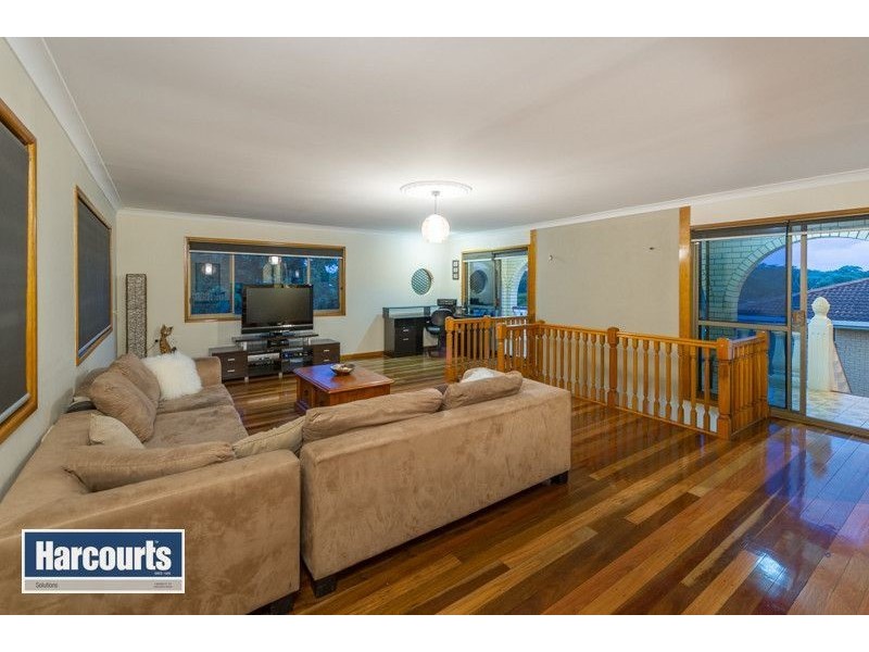 6 Poitier Street, Mcdowall QLD 4053